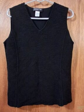 Jones New York Collection Black Sleeveless Top